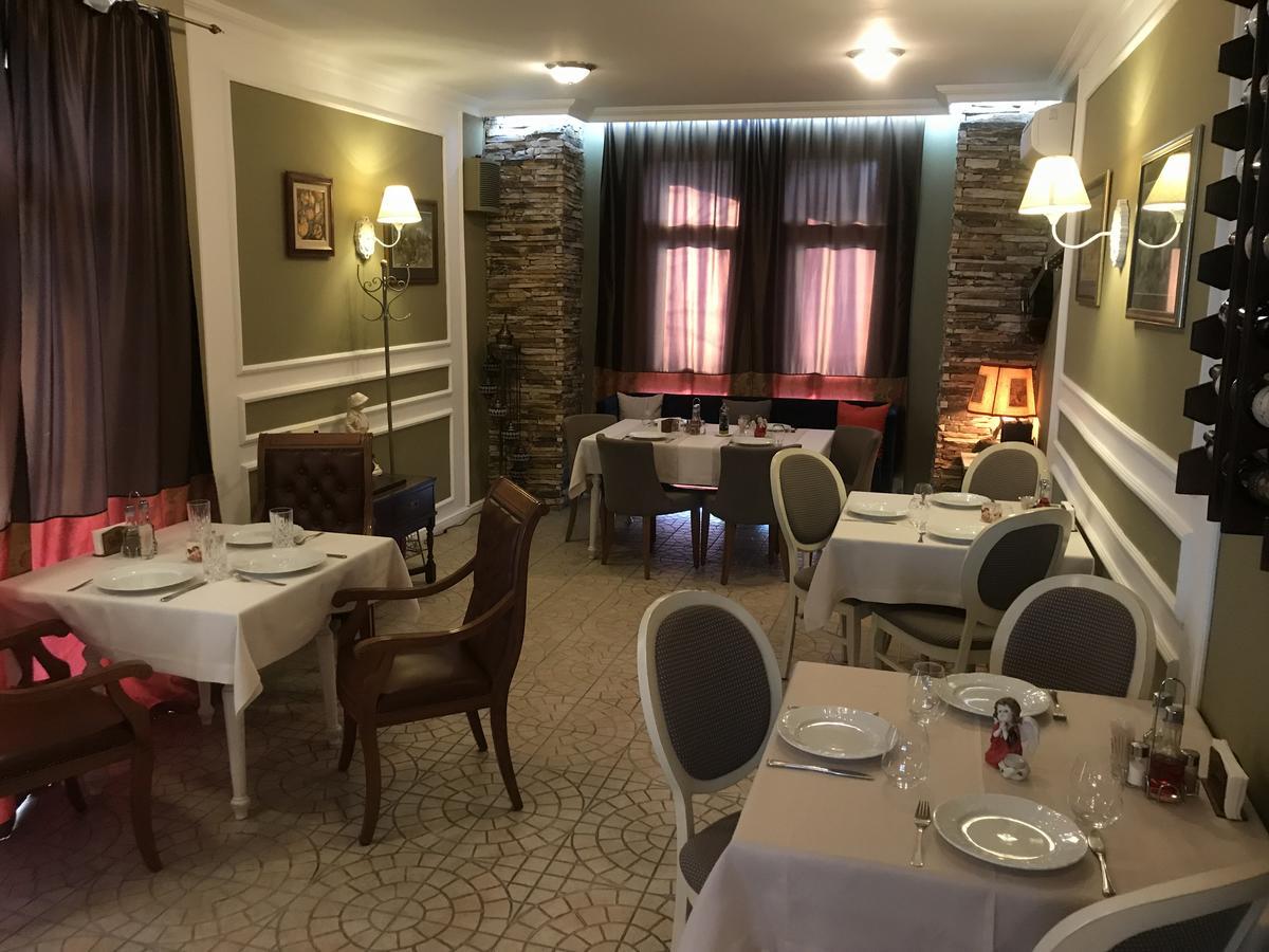 Family Hotel Garden Kŭrdzhali Eksteriør bilde
